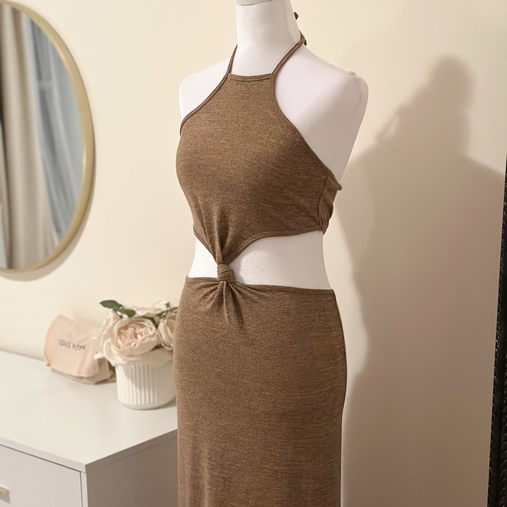 Brown Cut-Out Maxi Dress | Open Back | Vacation / Summer